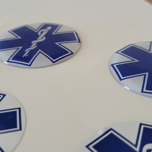 3D samolepka s epoxidem a bez epoxidu